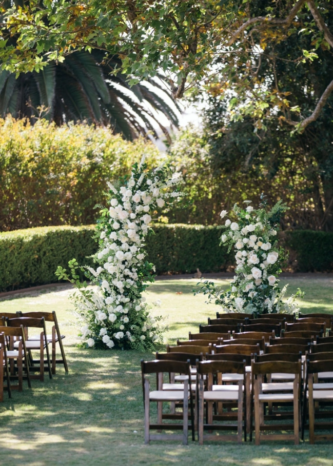 AdamsonHouseWedding_MalibuWedding_GeoffampLyndsiPhotography_Ceremony8-scaled
