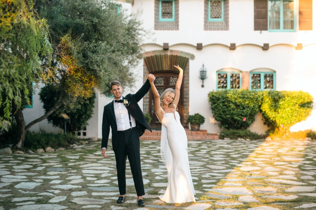 AdamsonHouseWedding_MalibuWedding_GeoffampLyndsiPhotography_GoldenHour54 (1)